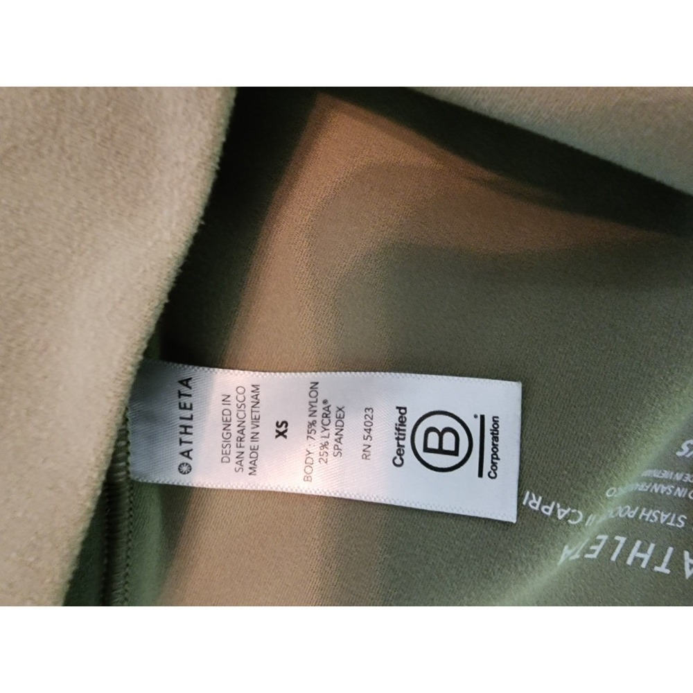 Athleta Womens XS Salutation Stash Pocket II Capri Green High Rise Yoga Leggings - Picture 6 of 6